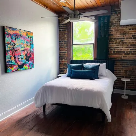 Spacious Luxury Condo in the Heart of Downtown Hammond!