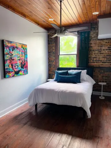 Spacious Luxury Condo in the Heart of Downtown Hammond!