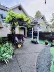 Executive central Nanaimo townhouse close to all amenities