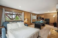 Storybook Cabin 3-bedroom cabin in tranquil Pioneer - Near Kirkwood & Snow!