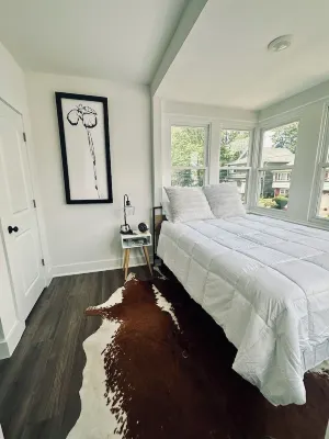 Cozy 3 bedroom apartment-10 mins EWR Airport, 30 mins NYC 20 mins American Dream