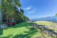 Exclusive Paradise Island