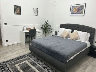 Cozy Room with luxurious living room / staff available 24/7