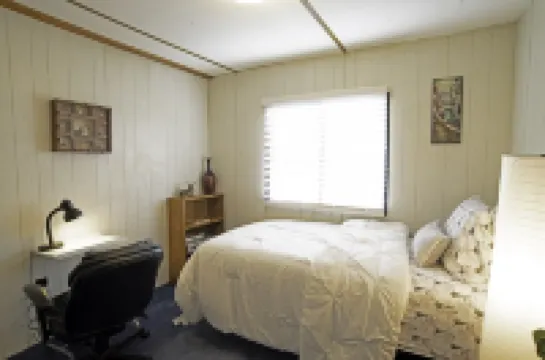 A Cozy Retreat Nestled in the Mountains