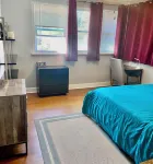 Charming one-level retreat near Philly with private yard, kid/pet friendly Hotels in Broomall