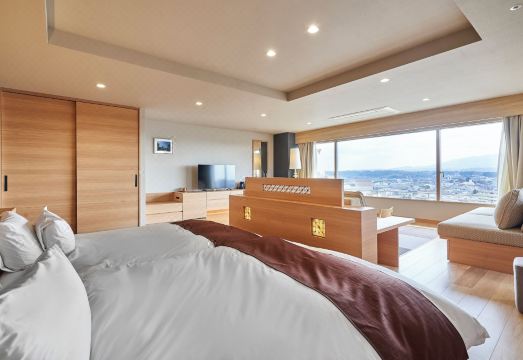 쓰카사 로열 온천 시설