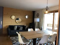 Mountain View Apartment - Large South-facing Terrace