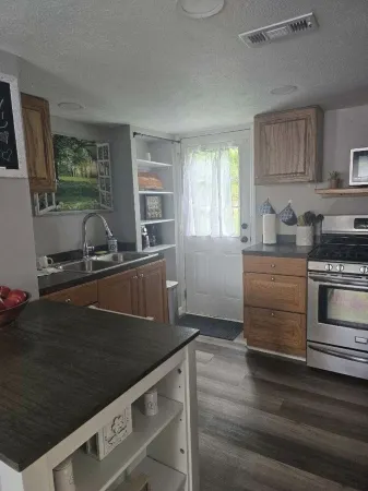 Home Away From Home - Cozy Stay Near College