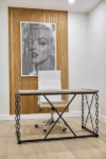 Luxury 3-Bedroom Apartment – Near NYC + NYC Views Nearby Hotels in Edgewater