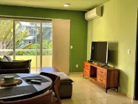 Deluxe condo, pool, BBQ, terrace, gated community, security 24/7. Location