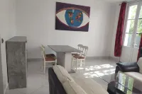 Ground floor apartment in Soulac sur Mer 2.9km from the central beach.