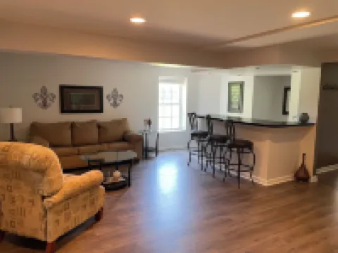 Private Basement Suite w/ Private Entry / Quiet Home / Long Stays Welcome Hotels in O'Fallon Township