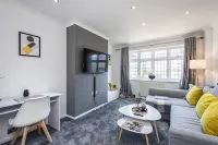 Cozy 3 Bed House in Aveley, Thurrock. Hotels in Aveley