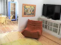 Super Cute Guesthouse in West Petaluma