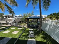 Spacious 4-bedroom vacation home minutes to John Pennekamp Coral Reef State Park
