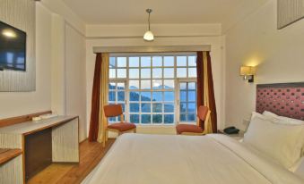 Hillcrest Resort by Dls Hotels