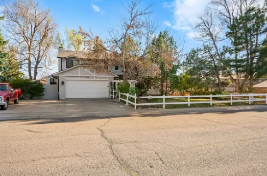 A Cozy Spring Retreat