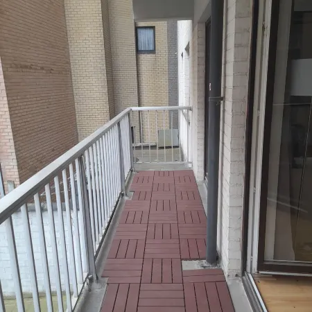 Sealing with balcony