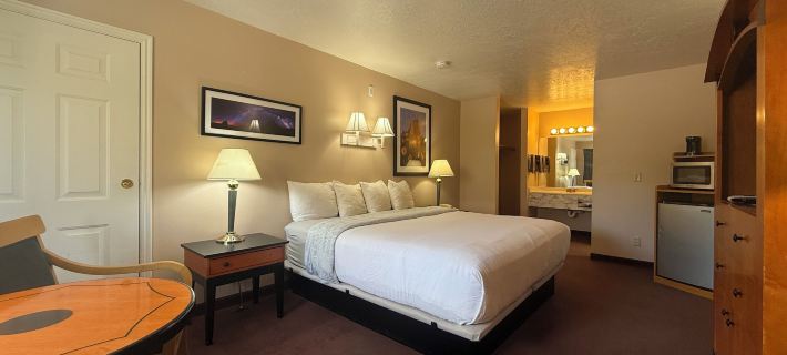 Cathedral Valley Inn Hoteles en Condado de Wayne