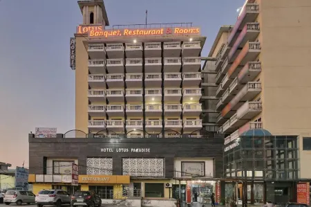 New Lotus Paradise Hotel