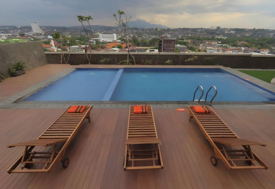 HARRIS Hotel SentralandOver view