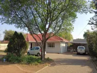 JM TOURS & SAFARIS GUEST House