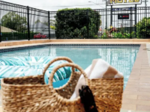 บั๊คคารู มอเตอร์ อินน์ โรงแรมในวอริก