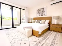 Azzurro #12 - by ZenBreak Hotels in Speightstown