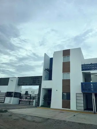 SAN CARLOS DEPARTMENT 5 MIN BEACH