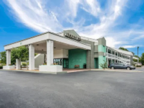 Quality Inn Greenville Near University Hotels in Pitt County