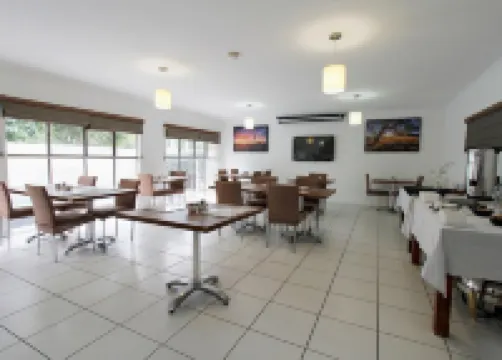 琴奇拉市中心汽車旅館 欽奇利亞酒店