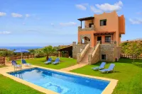Theo Beach Villa Large Private Pool Walk to Beach Sea Views A C Wifi Car Not Required - 1843 - Swimmingpools