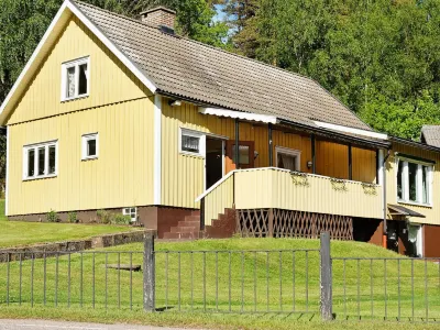 6 person holiday home in ULLARED Отели в г. 