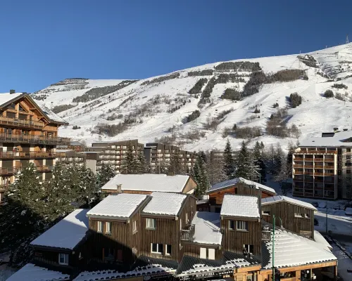 Modern Alpine Apartment Hotels in Venosc
