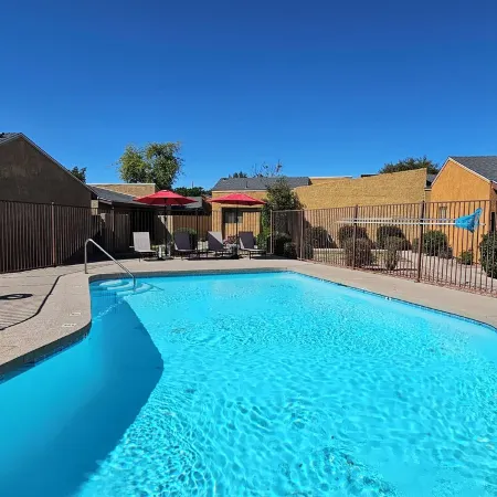 Stylish Southwestern Condo for your spring training & ASU headquarters.