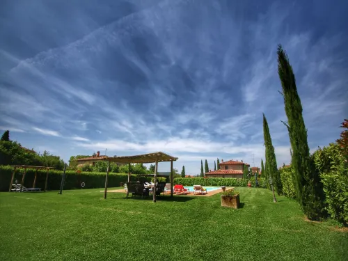 Tuscan Retreat with Pool