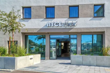 PLAZA INN Ulm Отели в г. Ульм