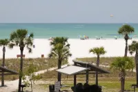 Awesome Beach/Gulf Views-about 50 Steps to Beach. Romantic-Cozy-Quiet-Very Clean