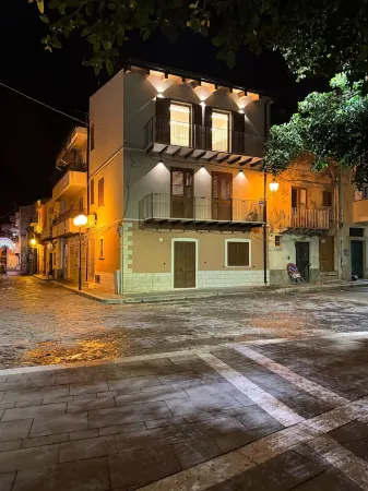 A stone's throw from the Scala dei Turchi, you will be welcomed into the heart of Realmonte.