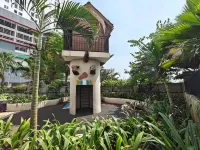 Lovely & Safe Studio @Bassura City Netflix & Chill Hotels in Rawamangun