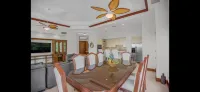 3-bedroom 3.5 bath condo in Los Suenos Marina Village  Costa Rica with AC, WiFi Hotel a Herradura