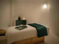 The Starling Atlanta Midtown, Curio Collection by Hilton - spa