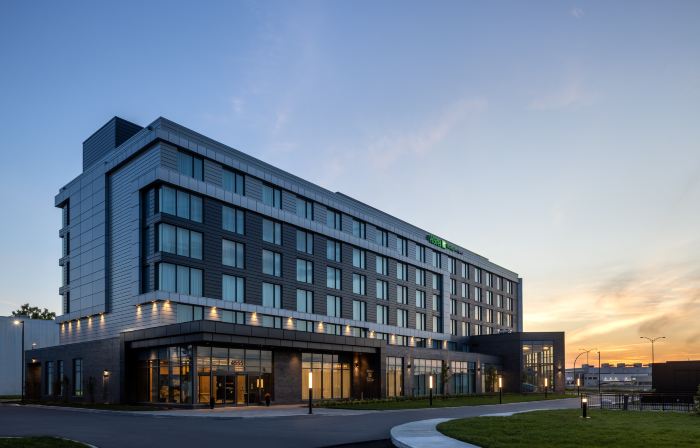 Holiday Inn Express MONTREAL AIRPORT - ST-LAURENT by IHG