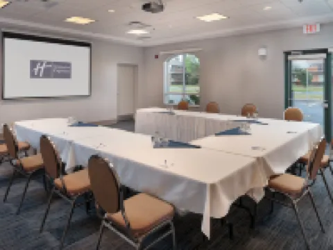 Holiday Inn Express & Suites BELLEVILLE by IHG Hoteles en Belleville