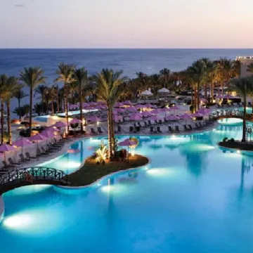 Grand Rotana Resort & Spa Отели рядом с достопримечательностью «Shark 's Bay Beach»