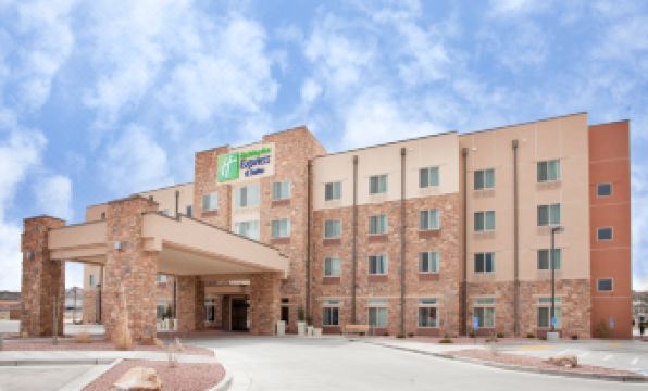 Holiday Inn Express & Suites GALLUP EAST by IHG