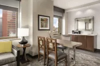 엠버시 스위트 바이 힐튼 피츠버그 다운타운