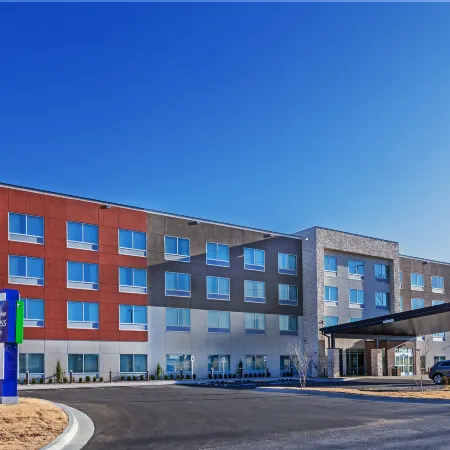 Holiday Inn Express & Suites TULSA NORTHEAST - OWASSO by IHG