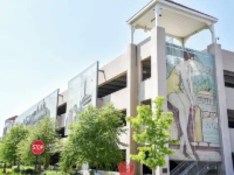 Rod 'N' Reel Resort Hotels in Calvert County