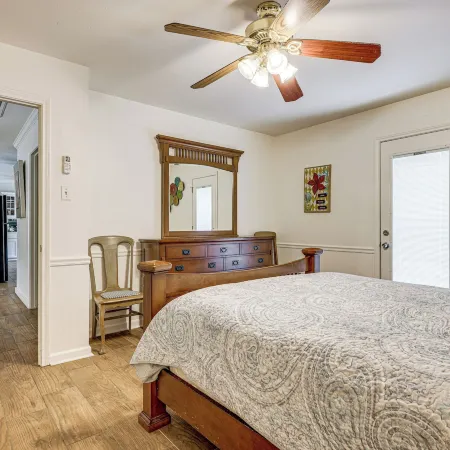 Charming Lake Retreat w/ Patio & Boat Parking!